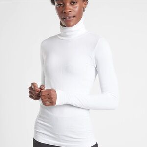 Athleta Flurry Blizzard Ribbed  Turtleneck Top Bright White